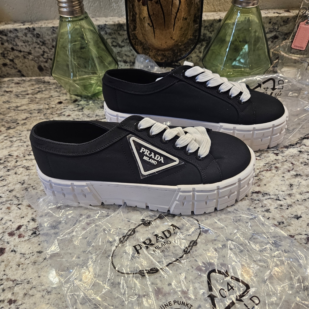 Black Women's Luxury Platform Sneakers Size 9